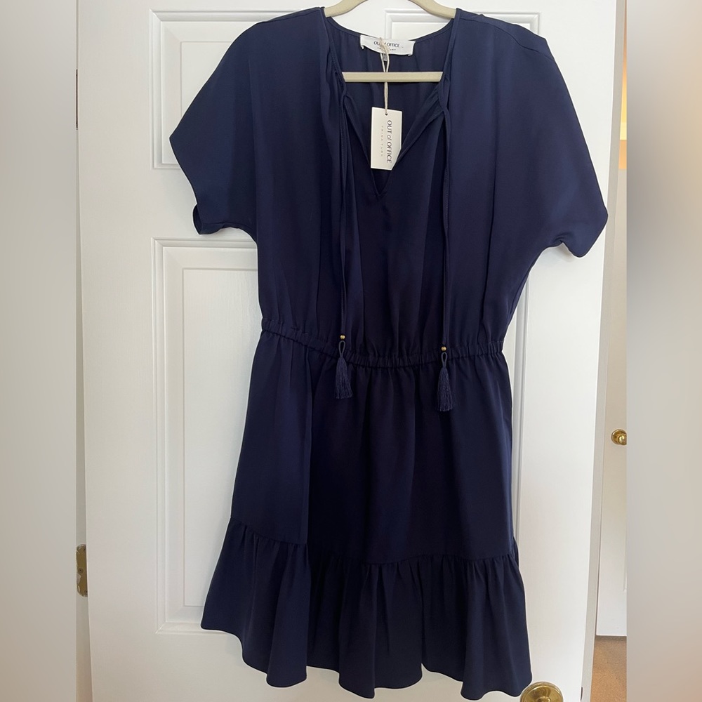 NWT Trina Turk Out of Office Navy Dress Size Medium